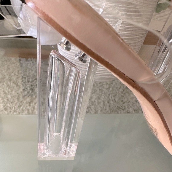 AKIRA Nude clear block heels ✨ - Picture 2 of 6